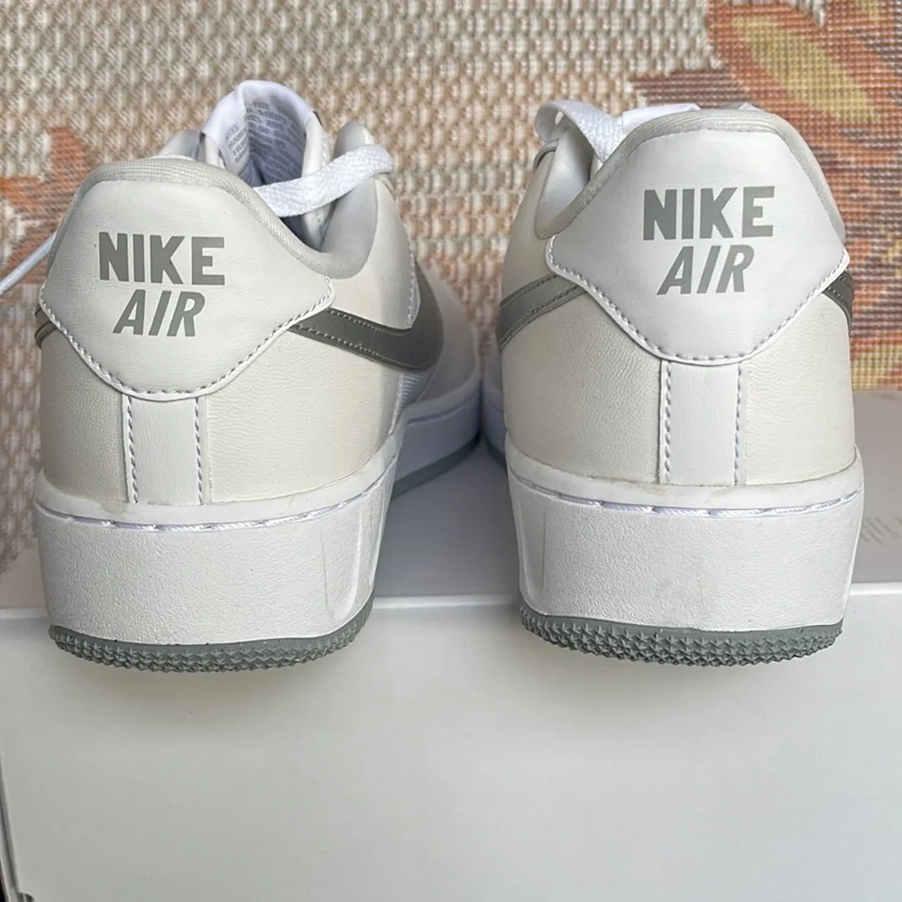 NIKE WMNS AIR FORCE 1 UNITY DQ6029 102 
WHITE/WOLF GREY-PURE PLATINUM PLATFORMS - Picture 14 of 16